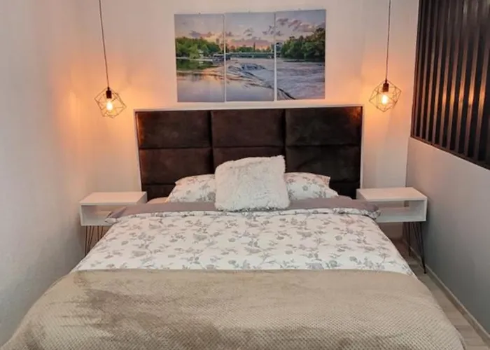 Oz Lux Apartments